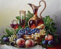 Корзина с виноградом на фоне кувшина